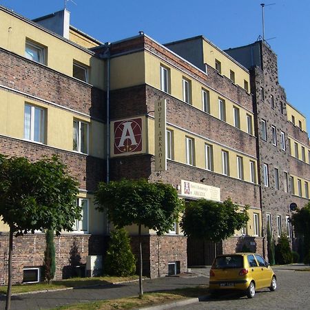 Hotel Arkadia เลกนิตซา ภายนอก รูปภาพ