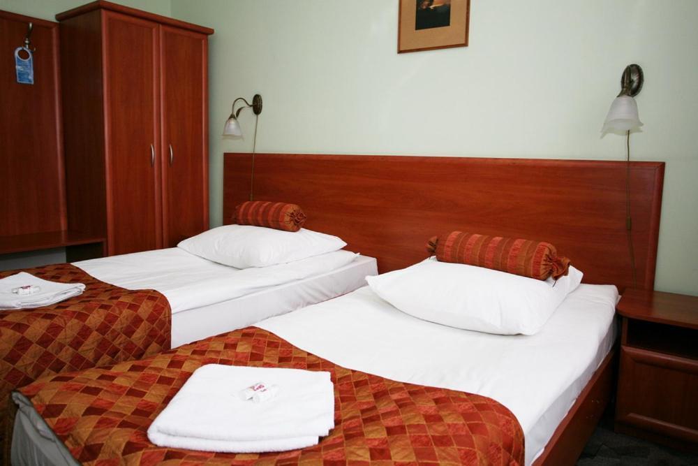 Hotel Arkadia เลกนิตซา ภายนอก รูปภาพ