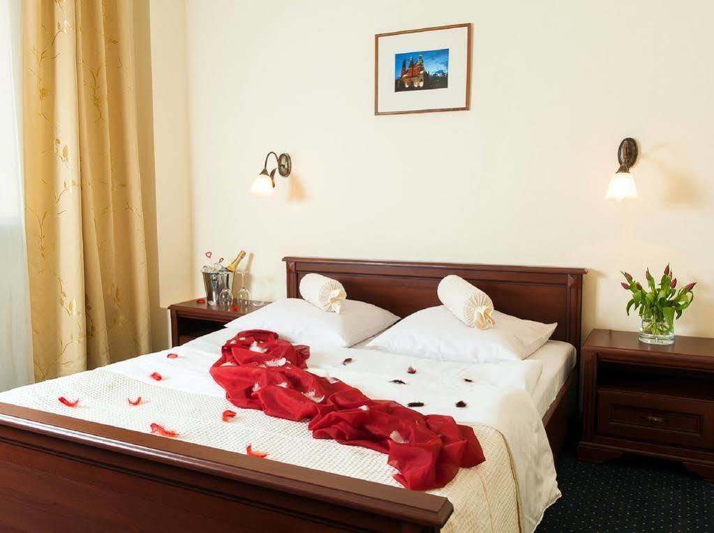 Hotel Arkadia เลกนิตซา ภายนอก รูปภาพ